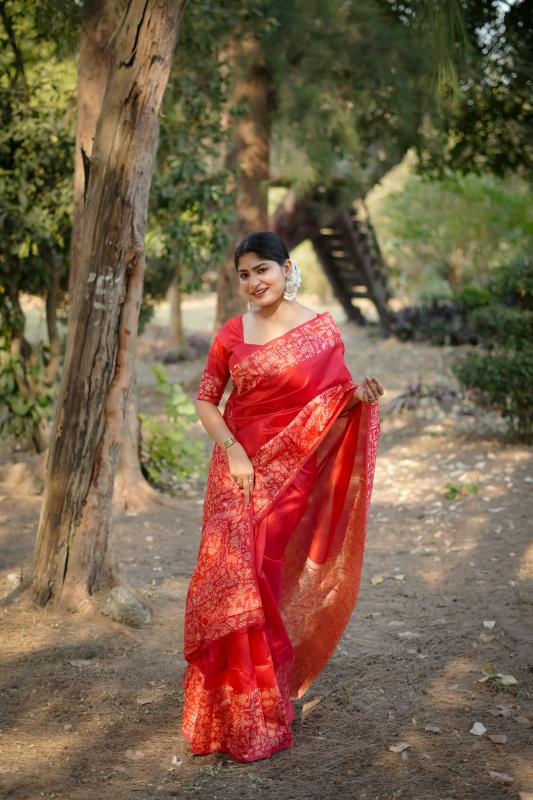 Akshara saree shop in surat gujarat